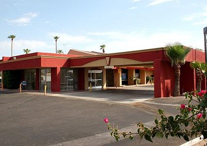 Pet Friendly Quality Inn El Centro I-8 in El Centro, California