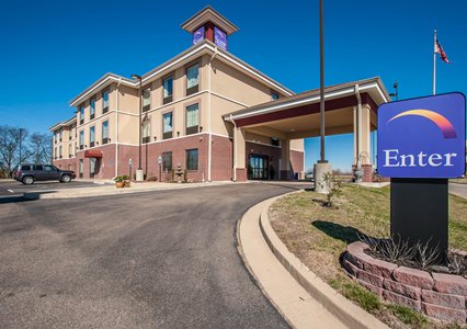 Pet Friendly Sleep Inn & Suites in Dyersburg, Tennessee