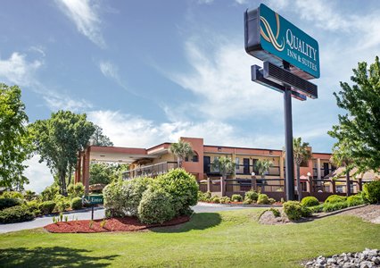 Pet Friendly Quality Inn & Suites in Aiken, South Carolina