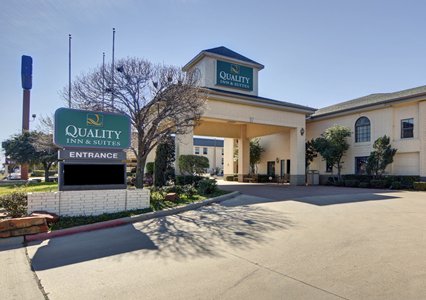 Pet Friendly Quality Inn & Suites in Weatherford, Texas
