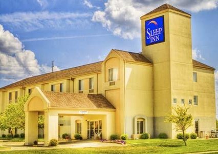 Pet Friendly Sleep Inn in Springfield, Illinois