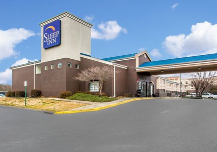 Pet Friendly Sleep Inn North in Knoxville, Tennessee