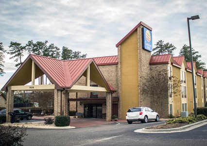 Pet Friendly Comfort Inn in Fuquay Varina, North Carolina