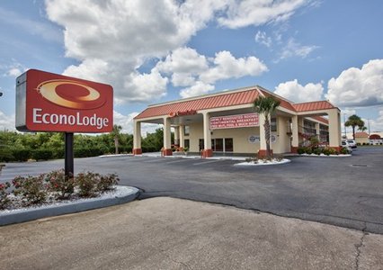 Pet Friendly Econo Lodge in Tifton, Georgia