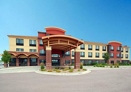 Pet Friendly Quality Inn and Suites Airport North in Sioux Falls, South Dakota