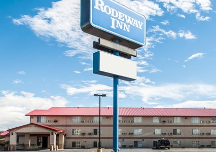 Pet Friendly Rodeway Inn in Farmington, New Mexico