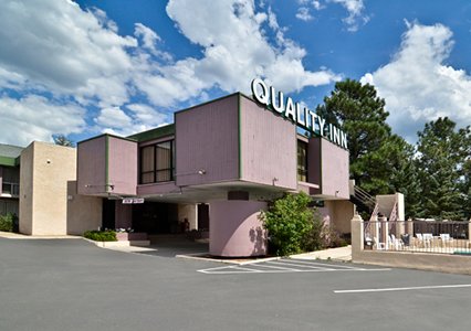 Pet Friendly Quality Inn I-40 & I-17 in Flagstaff, Arizona