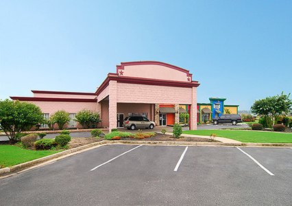 Pet Friendly Quality Inn in Paragould, Arkansas