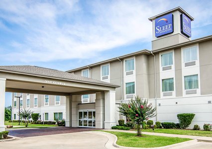 Pet Friendly Comfort Inn & Suites Van Buren - Fort Smith in Van Buren, Arkansas