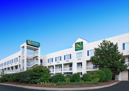 Pet Friendly Quality Inn Syracuse Carrier Circle in East Syracuse, New York