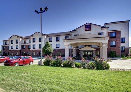 Pet Friendly Comfort Suites Pratt in Pratt, Kansas