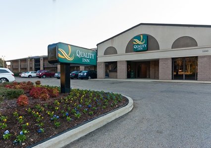Pet Friendly Quality Inn in Tupelo, Mississippi