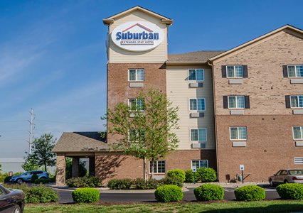Pet Friendly Suburban Extended Stay Hotel in Clarksville, Indiana