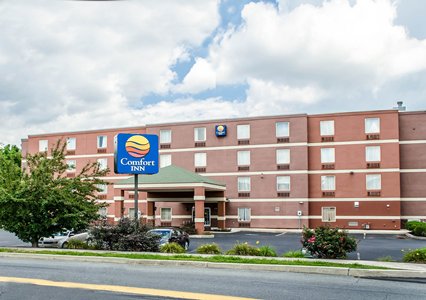 Pet Friendly Comfort Inn Mechanicsburg - Harrisburg South in Mechanicsburg, Pennsylvania