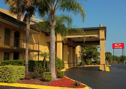 Pet Friendly Econo Lodge in Jacksonville, Florida