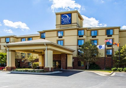 Pet Friendly Sleep Inn & Suites in Auburn, Alabama