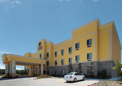 Pet Friendly Comfort Suites Houston IAH Airport - Beltway 8 in Houston, Texas