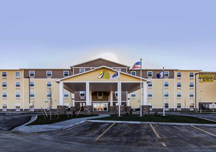 Pet Friendly MainStay Suites Event Center in Watford City, North Dakota