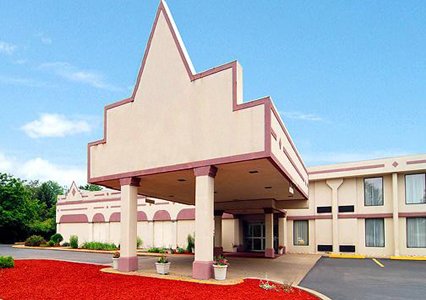 Pet Friendly Quality Inn in New Kensington, Pennsylvania