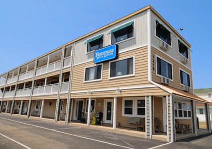 Pet Friendly Seahorse Inn & Cottages in Nags Head, North Carolina