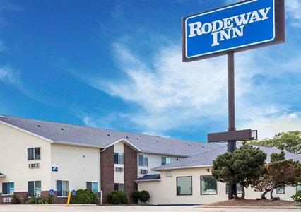 Pet Friendly Rodeway Inn in Cedar Rapids, Iowa