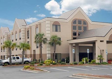 Pet Friendly Comfort Suites in Southport, North Carolina