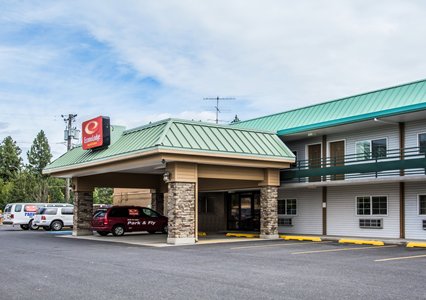 Pet Friendly Econo Lodge  Inn & Suites in Spokane, Washington