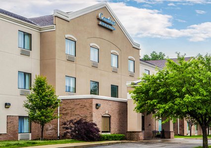 Pet Friendly Comfort Inn & Suites in O'Fallon, Missouri