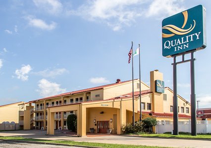 Pet Friendly Quality Inn in Tulsa, Oklahoma