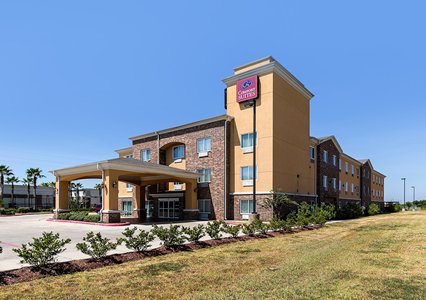 Pet Friendly Comfort Suites Pearland - South Houston in Pearland, Texas