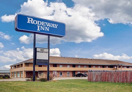 Pet Friendly Rodeway Inn in Lincoln, Nebraska