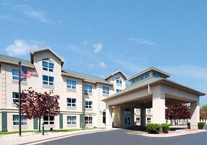 Pet Friendly Comfort Suites in Madison, Wisconsin