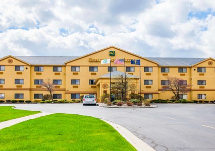 Pet Friendly Quality Inn & Suites in South Bend, Indiana