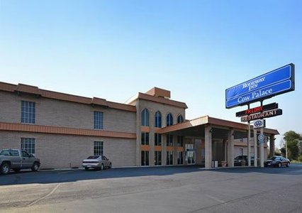 Pet Friendly Rodeway Inn Cow Palace in Lamar, Colorado