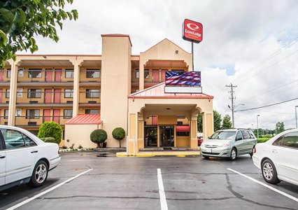 Pet Friendly Econo Lodge Inn & Suites in Memphis, Tennessee