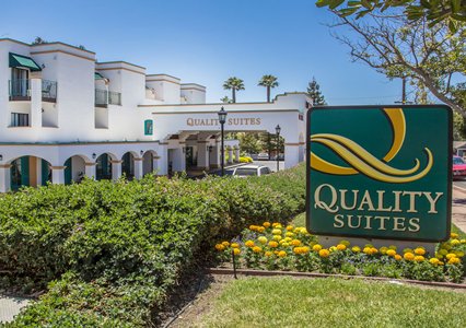 Pet Friendly Quality Suites Central Coast in San Luis Obispo, California