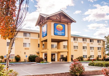 Pet Friendly Comfort Inn South in Medford, Oregon