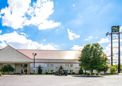 Pet Friendly Quality Inn & Suites in Elizabethtown, Kentucky