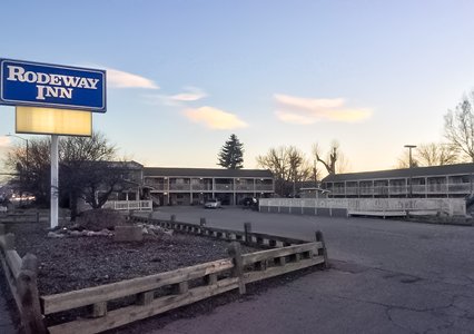 Pet Friendly Rodeway Inn in Montrose, Colorado