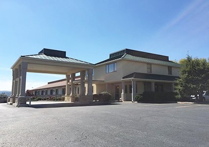 Pet Friendly Quality Inn Bedford in Bedford, Pennsylvania