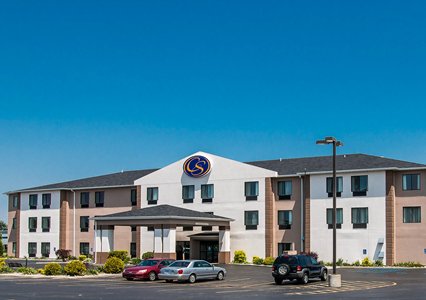 Pet Friendly Comfort Suites in South Haven, Michigan