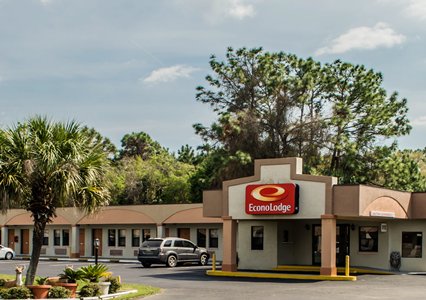 Pet Friendly Econo Lodge in Crystal River, Florida