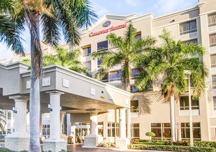 Pet Friendly Comfort Suites Weston - Sawgrass Mills South in Weston, Florida
