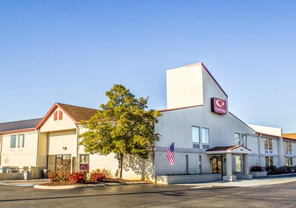 Pet Friendly Econo Lodge in Burlington, North Carolina
