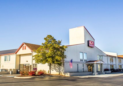 Pet Friendly Econo Lodge in Burlington, North Carolina