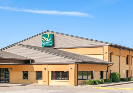 Pet Friendly Quality Inn & Suites in Greensburg, Indiana