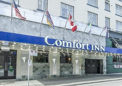 Pet Friendly Comfort Inn Downtown in Vancouver, British Columbia