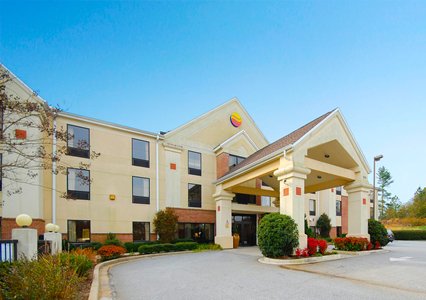 Pet Friendly Comfort Inn & Suites in Spartanburg, South Carolina