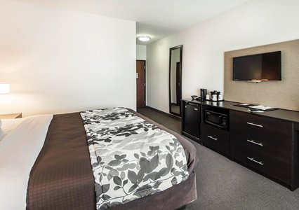 Pet Friendly Sleep Inn & Suites in Elk City, Oklahoma