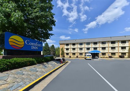 Pet Friendly Comfort Inn Washington Dulles International in Herndon, Virginia